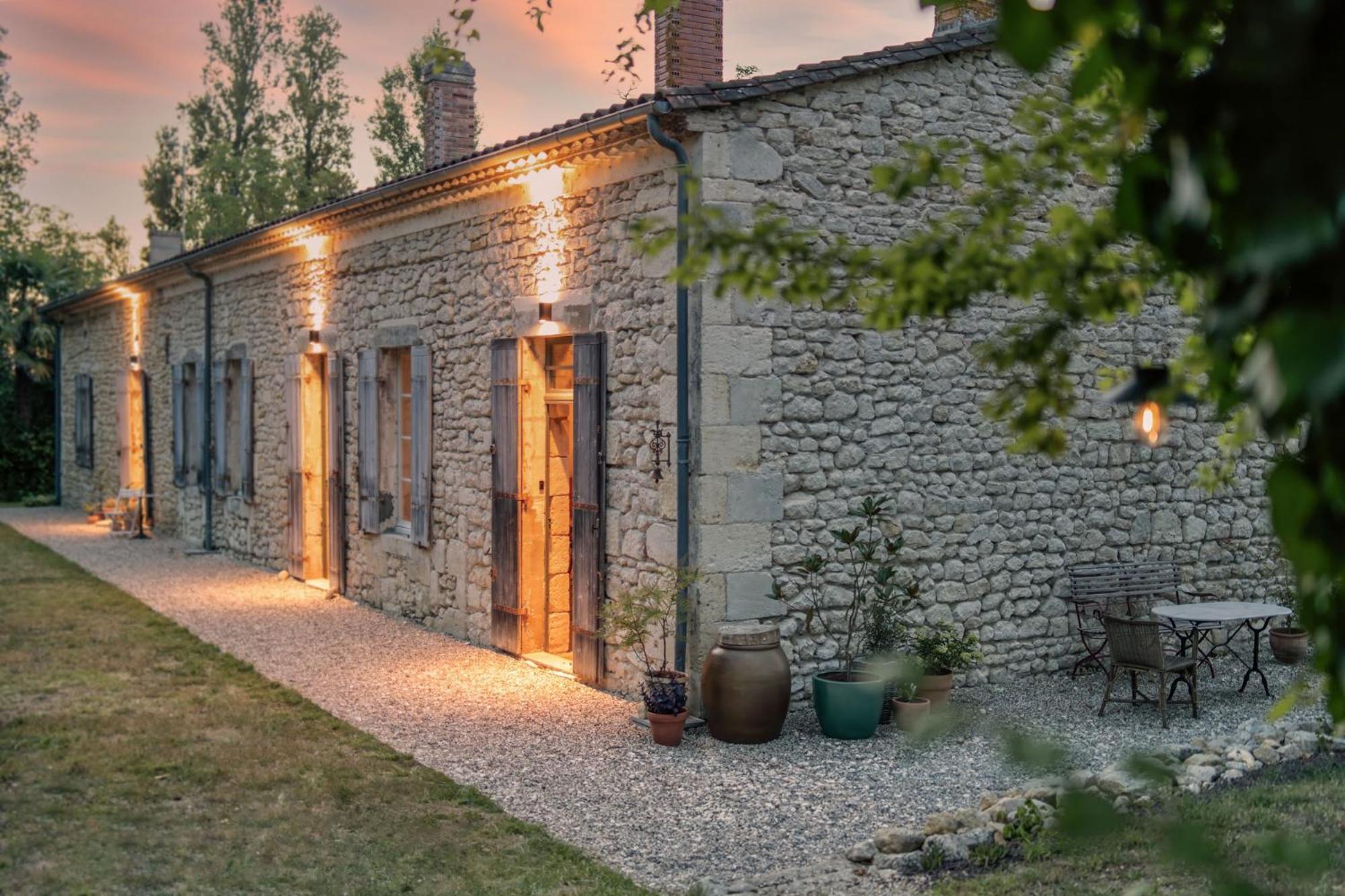 La Nuit & Le Jour Bed & Breakfast Vertheuil-en-Medoc Exterior photo